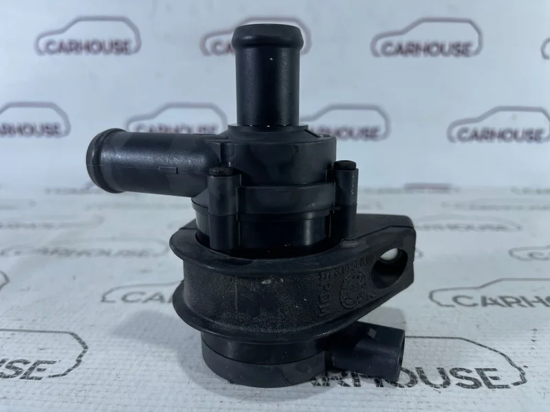 Насос водяной электрический Volkswagen Passat B6