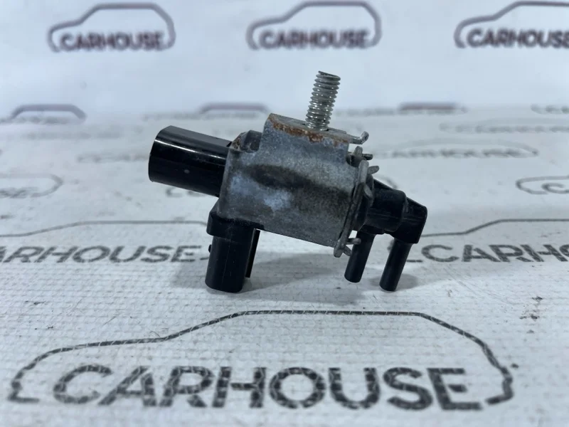 Клапан электромагнитный Ford Focus 2 1.8 QQDB 2010