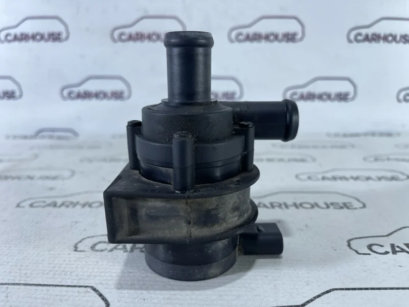 Насос водяной электрический Volkswagen Passat B6