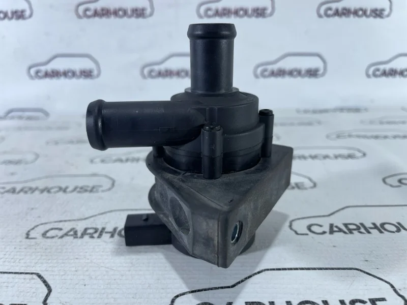 Насос водяной электрический Volkswagen Golf 6 1.2