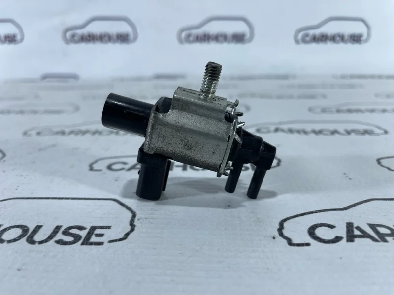 Клапан электромагнитный Ford Focus 2 1.8 QQDB 2010