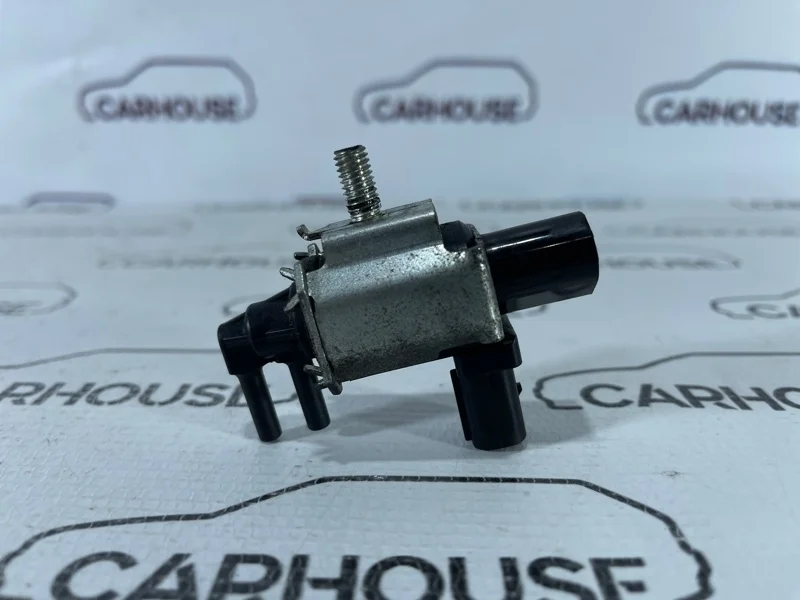 Клапан электромагнитный Ford Focus 2 1.8 QQDB 2010