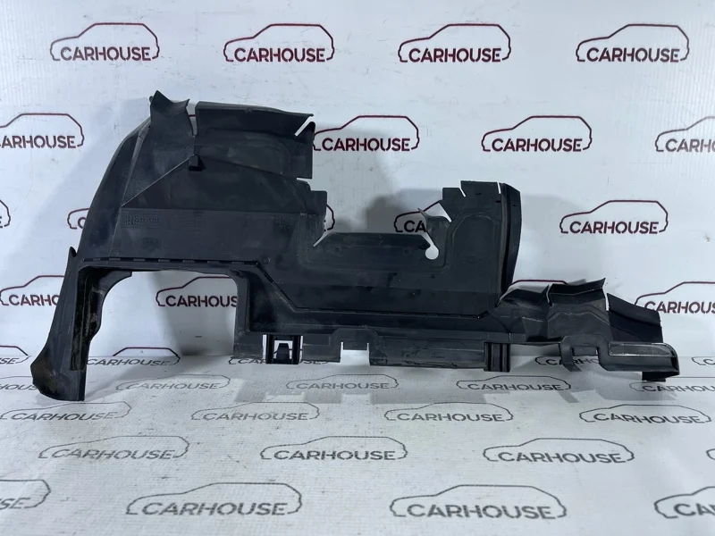 Воздуховод Audi A4 B8 2010