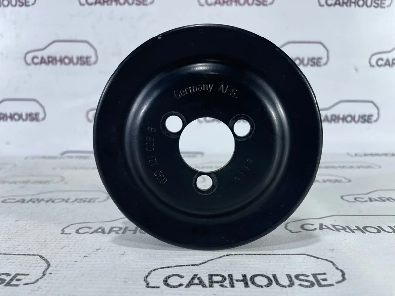 Шкив помпы Volkswagen Passat B6 1.4 CAXA 2010