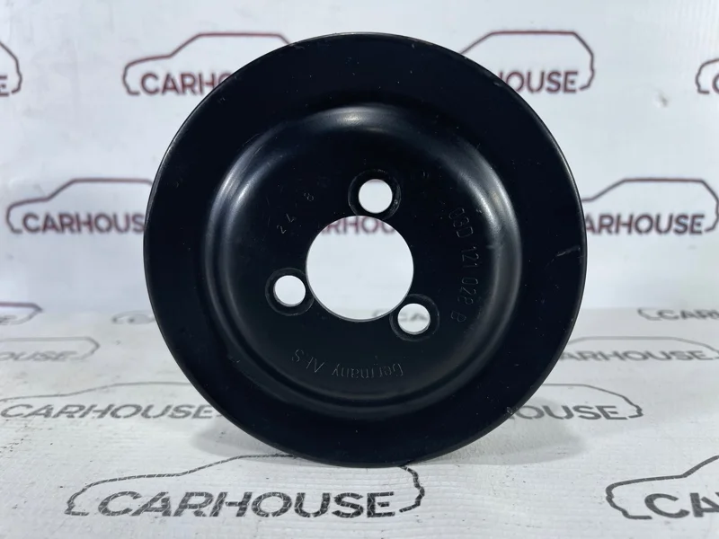 Шкив помпы Volkswagen Passat B6 1.4 CAXA 2010