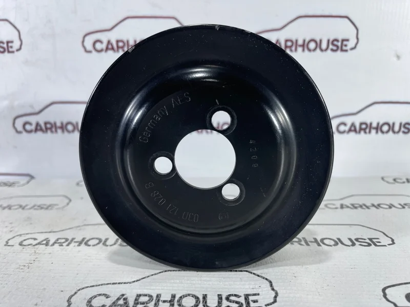 Шкив помпы Volkswagen Passat B6 1.4 CAXA 2010