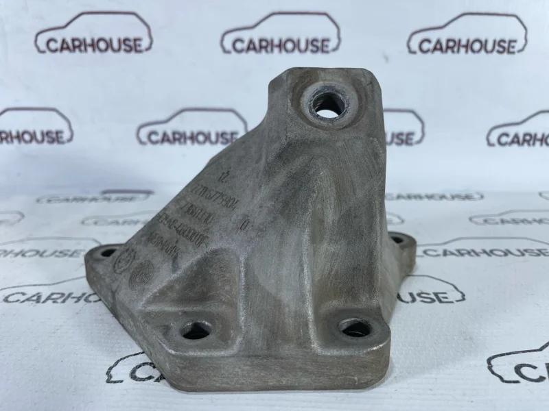 Кронштейн двигателя правый BMW 7-Series F01 4.4