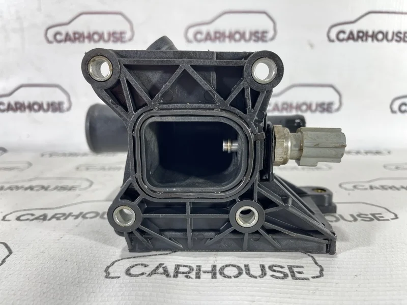 Флянец охлаждения Ford Focus 2 1.8 QQDB 2011