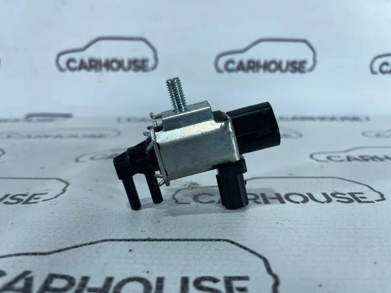 Клапан электромагнитный Ford Focus 2 1.8 QQDB 2011