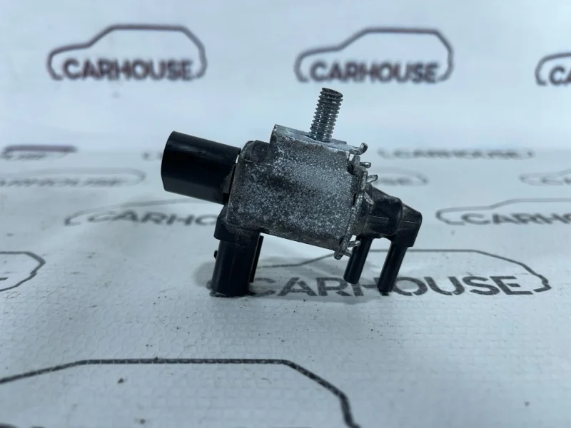 Клапан электромагнитный Ford Focus 2 1.8 QQDB 2011