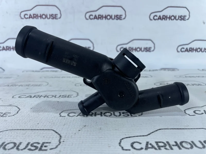 Флянец охлаждения Volkswagen Golf 6 1.6 BSE 2013