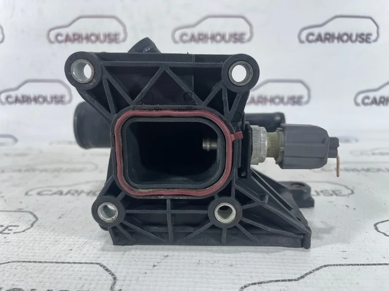 Флянец охлаждения Ford Focus 2 1.8 QQDB 2011