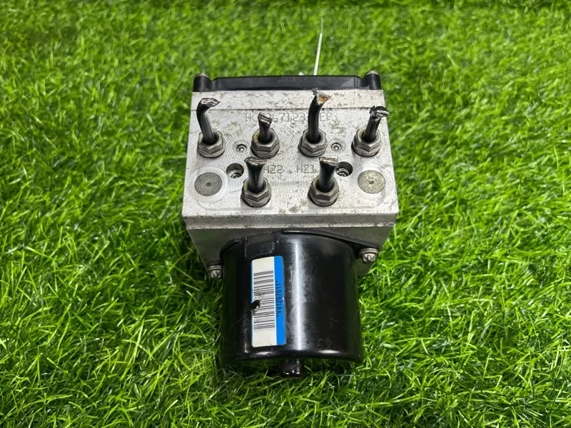 Блок ABS Volkswagen Passat 2007 3C0614109D B6 VARIANT BWA 2.0T