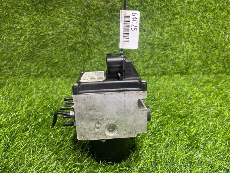 Блок ABS Volkswagen Passat 2006 3C0614109A B6 VARIANT BWA 2.0T