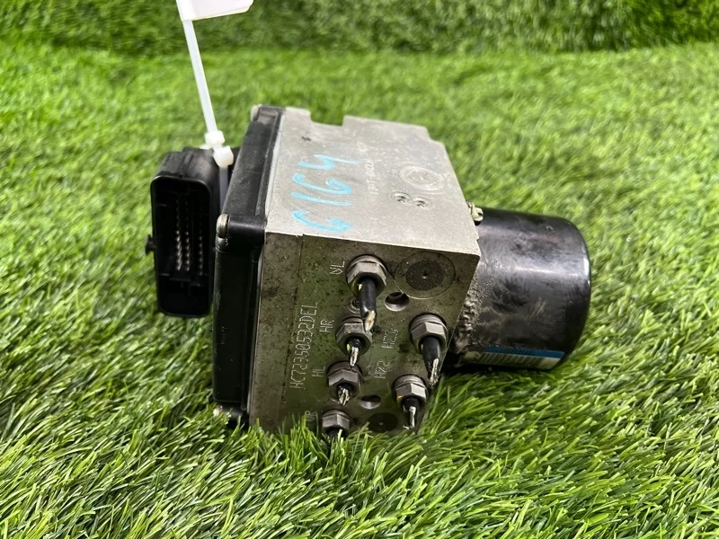 Блок ABS Volkswagen Passat 2008 3C0614109D B6 VARIANT BWA 2.0T