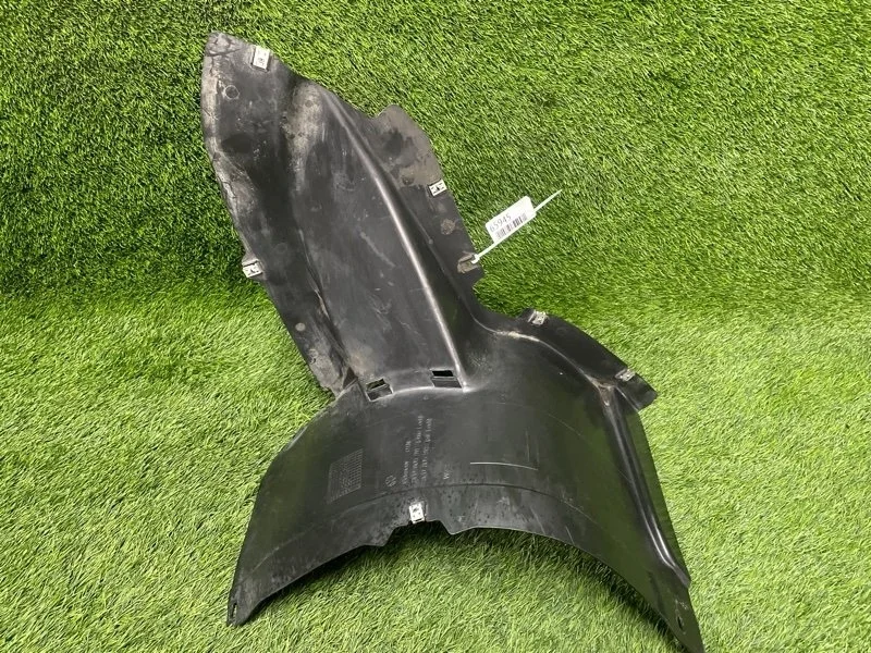 Подкрылок Volkswagen Passat 2010 3C0805911B B6 VARIANT CDA 1.8T, передний левый