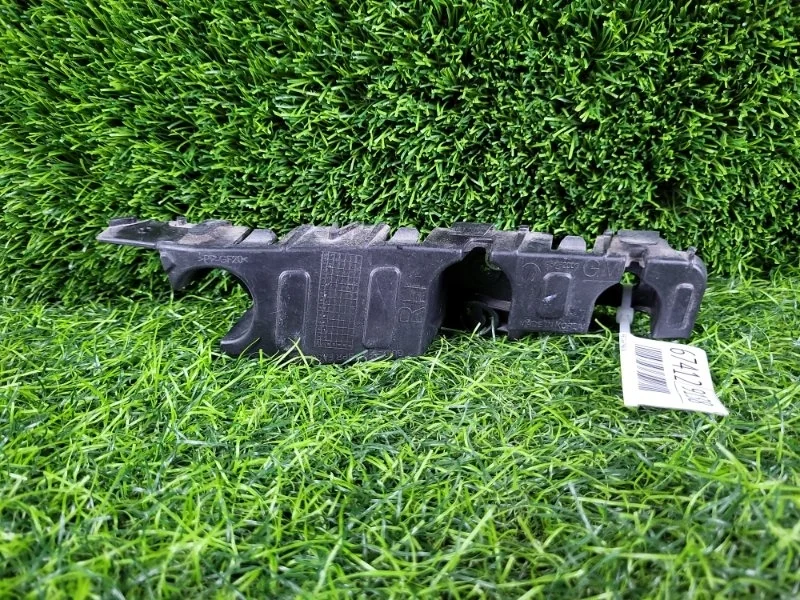 Кронштейн крепления бампера Chevrolet Aveo 2012 95462003 T300 F16D4, передний правый