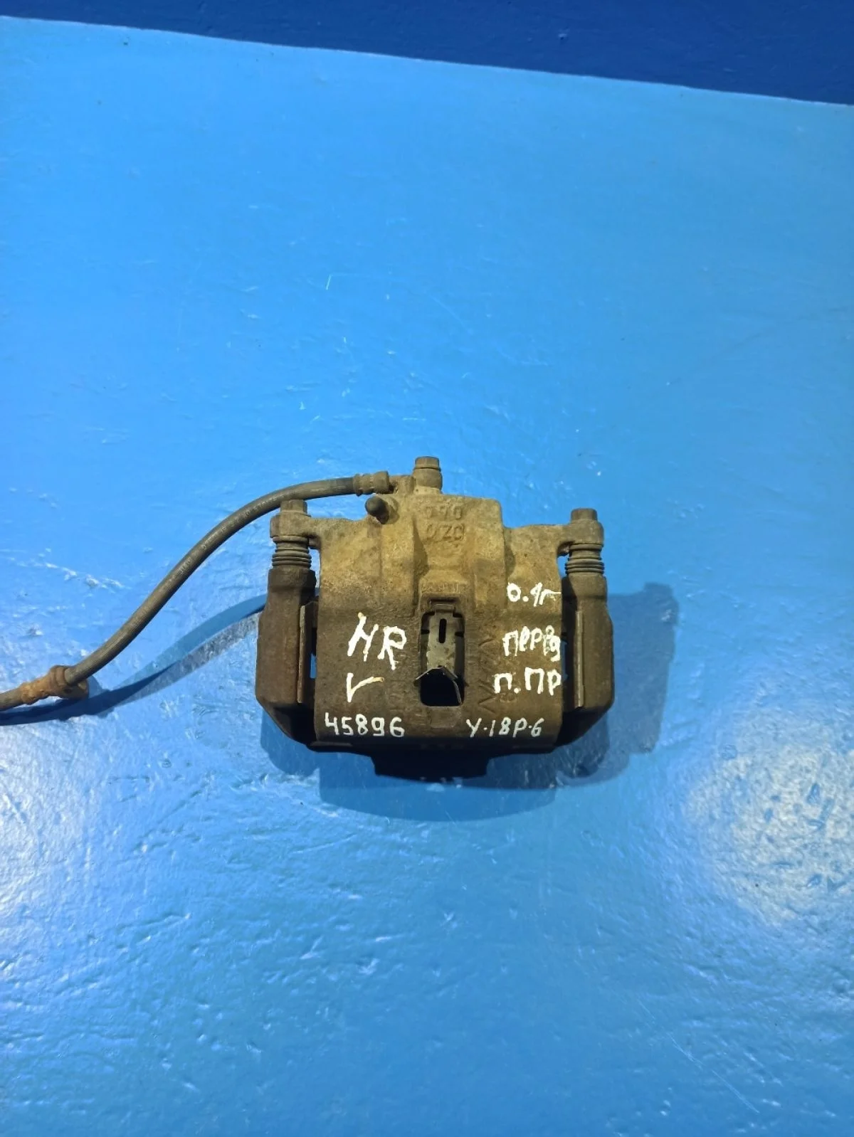 Суппорт тормозной передний правый для Honda HR-V