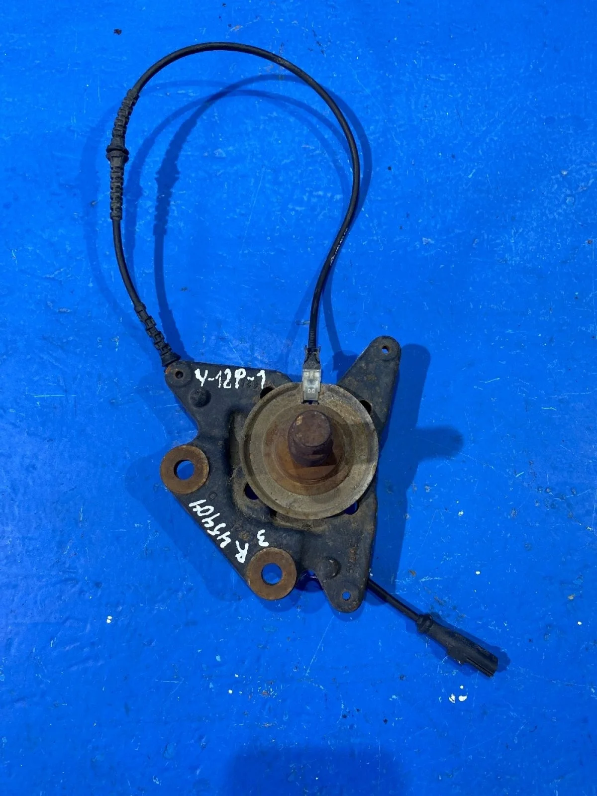 Кулак задний правый (цапфа) Renault Fluence I (2009—2013)