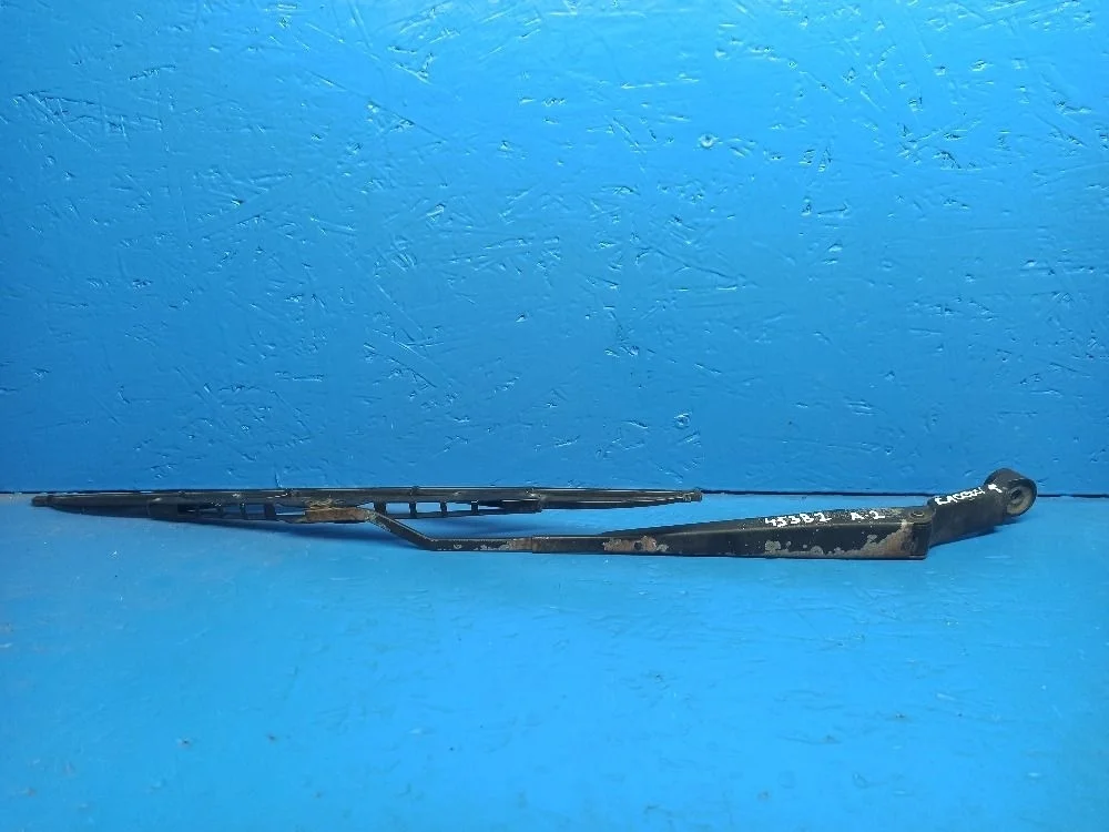 Поводок стеклоочистителя передний правый Chevrolet Lacetti I (2004—2013)