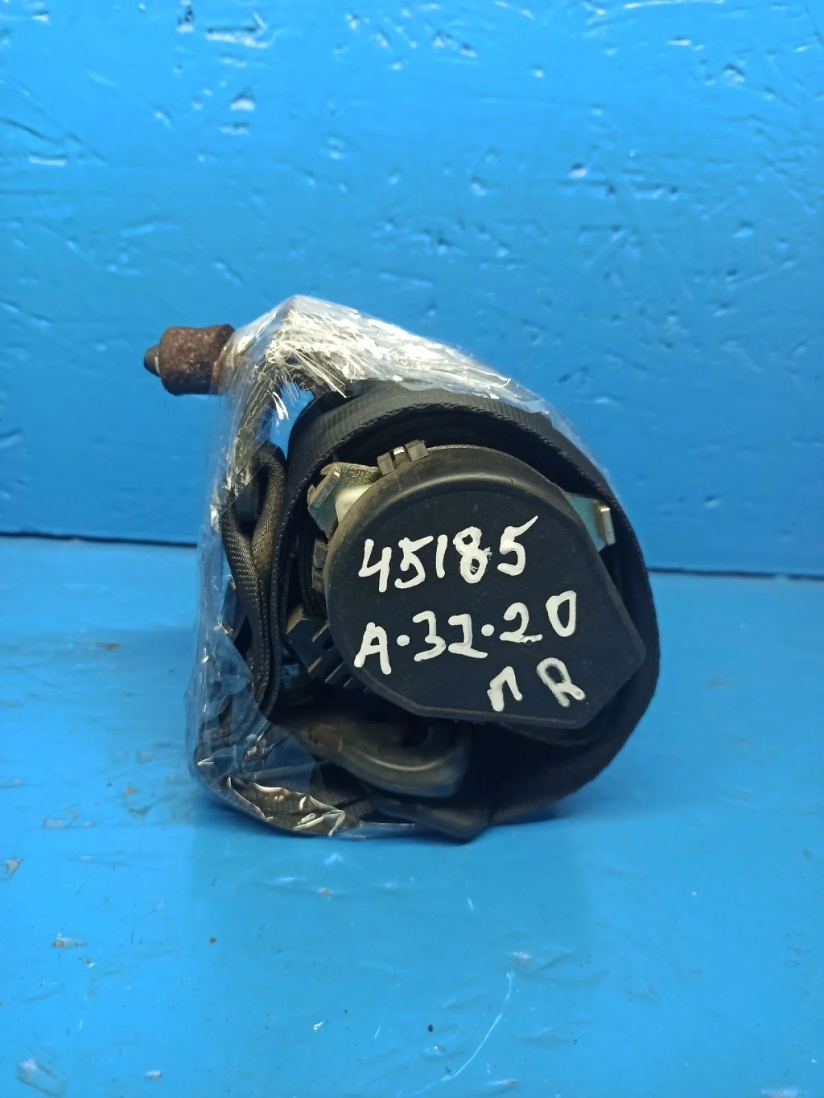 Ремень безопасности передний Renault Sandero I