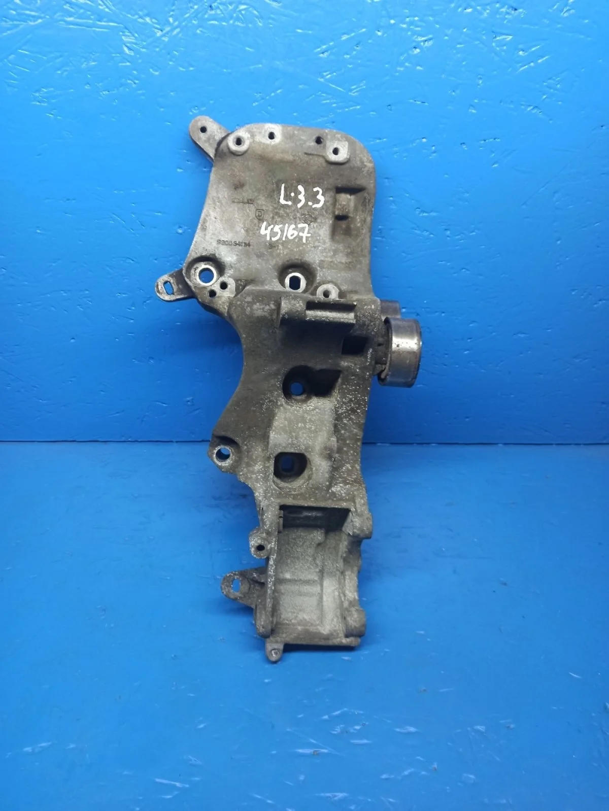 Кронштейн генератора Renault Logan I рестайлинг (2009—2015)