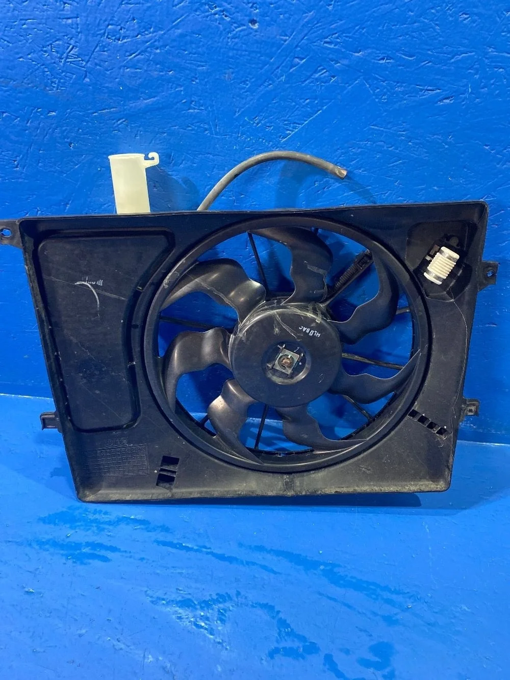 KIA CEED JD  Вентилятор охлаждения радиатора