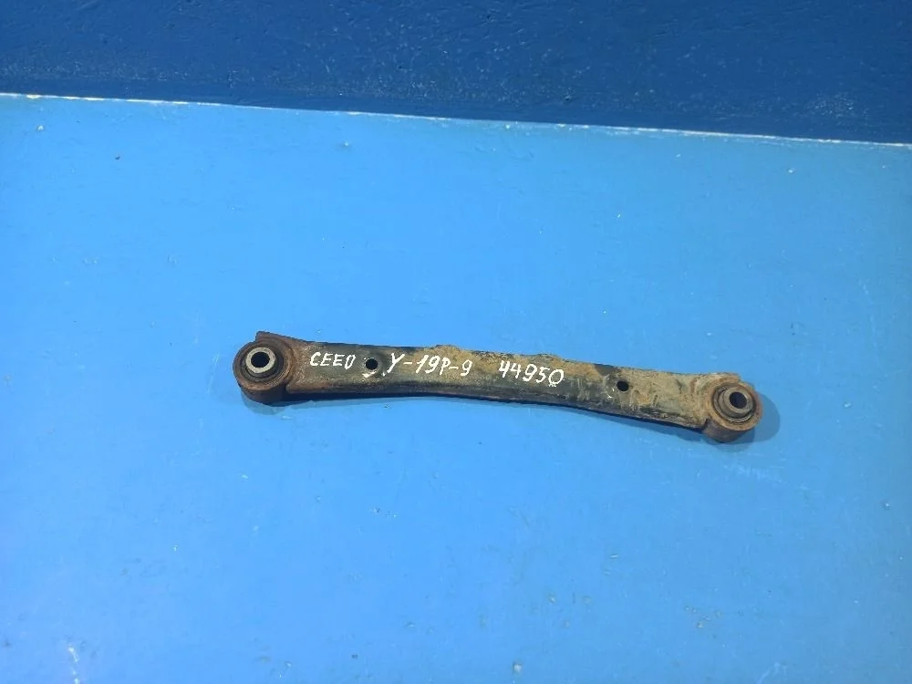 Рычаг задний поперечный Kia Ceed 12-18 55100A6000