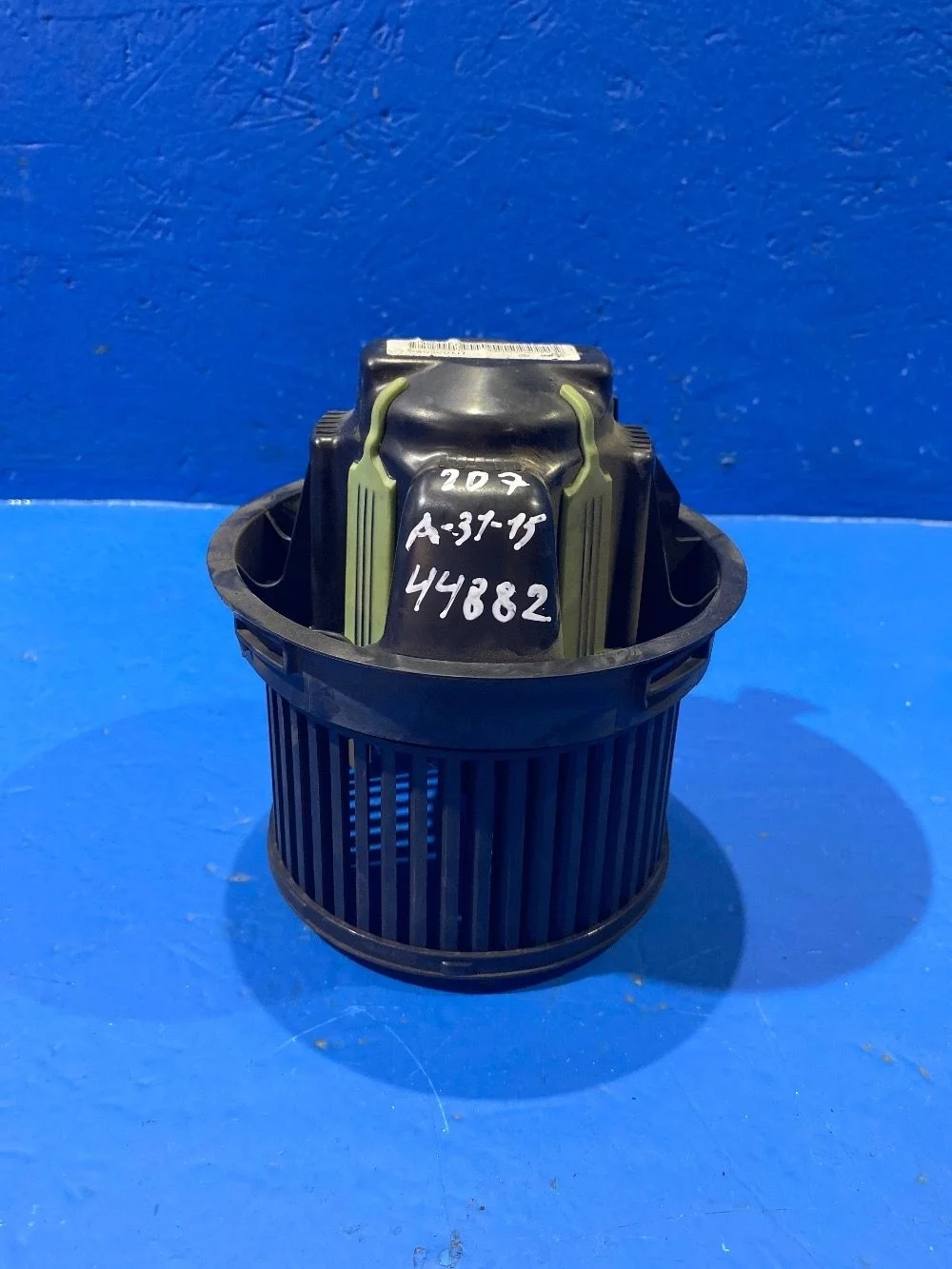 Моторчик отопителя для Peugeot 207 2006-2013