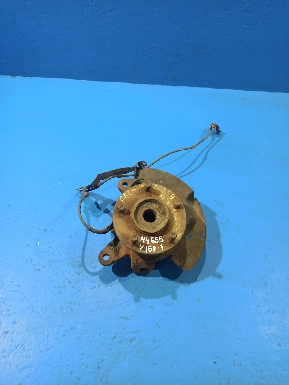 Кулак поворотный Mazda Premacy CP8