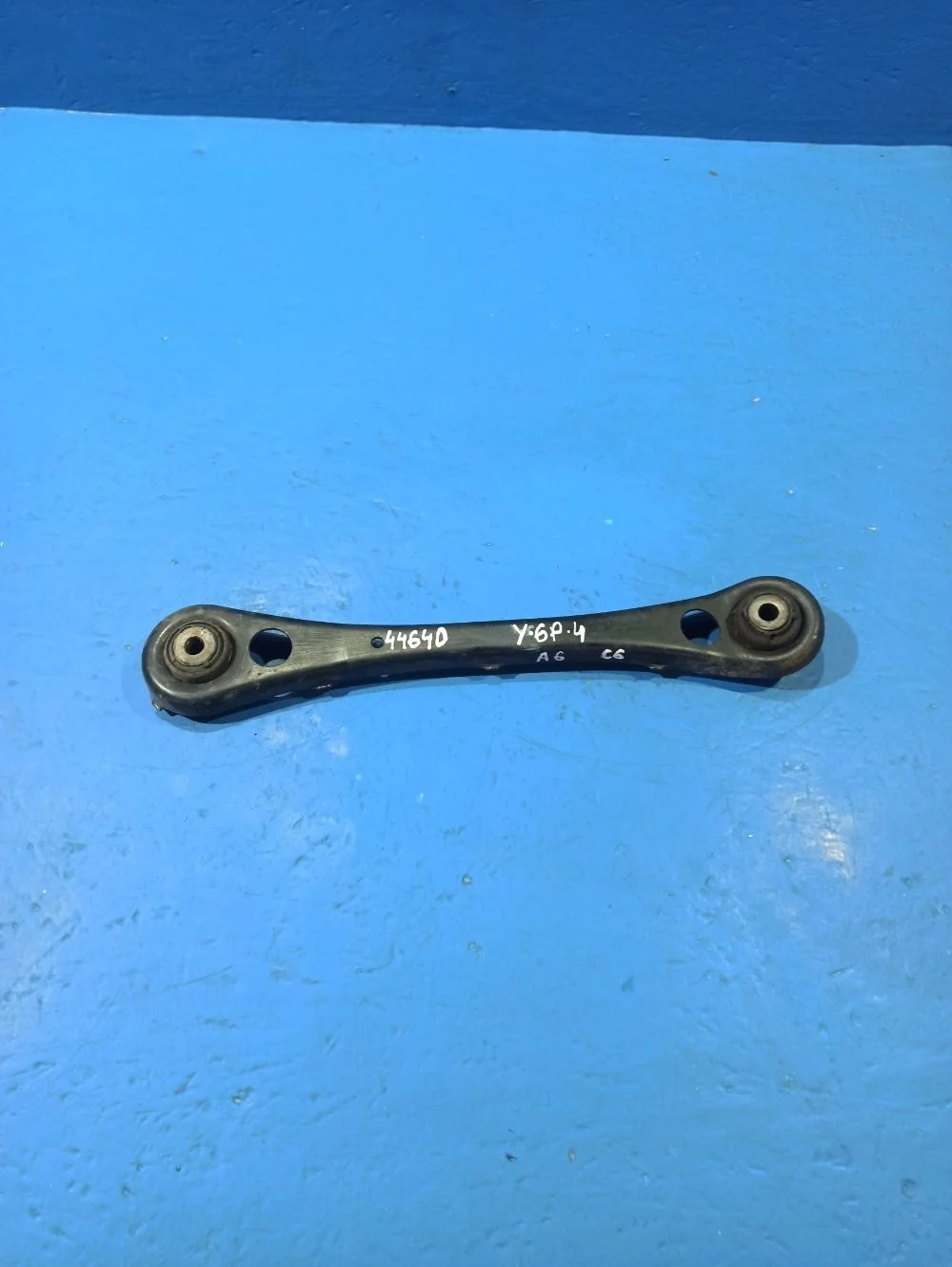 Рычаг задний L=R Audi A6 Allroad Quattro C6 (2006—2008)