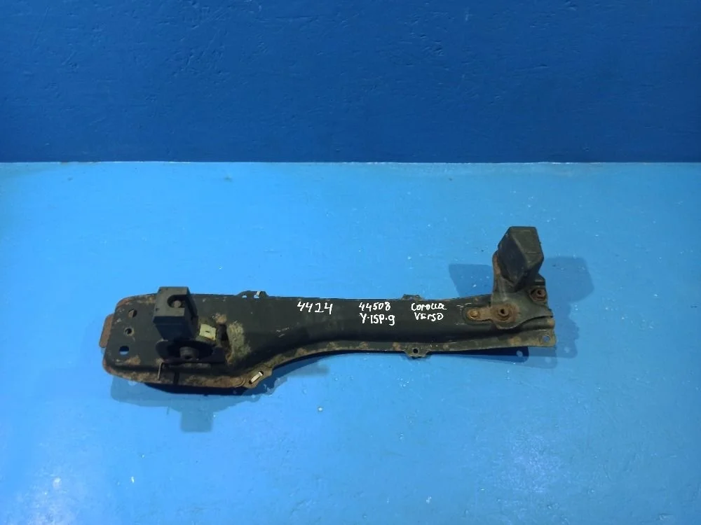 Балка передняя продольная (лыжа) Toyota Corolla Verso I (2001—2004)