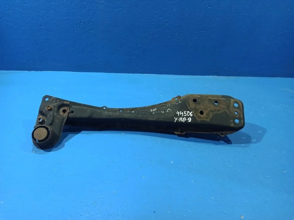 Балка продольная(лыжа) Toyota Avensis 250