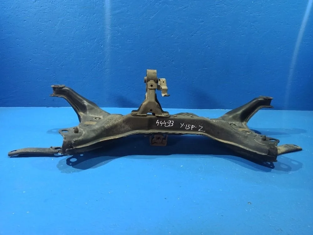 Балка под двс Toyota Carina E  T190