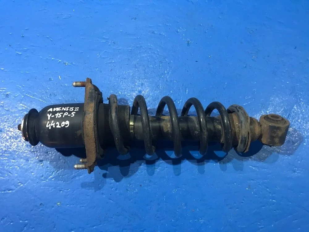 Амортизатор задний Toyota Avensis 2 4853009E70