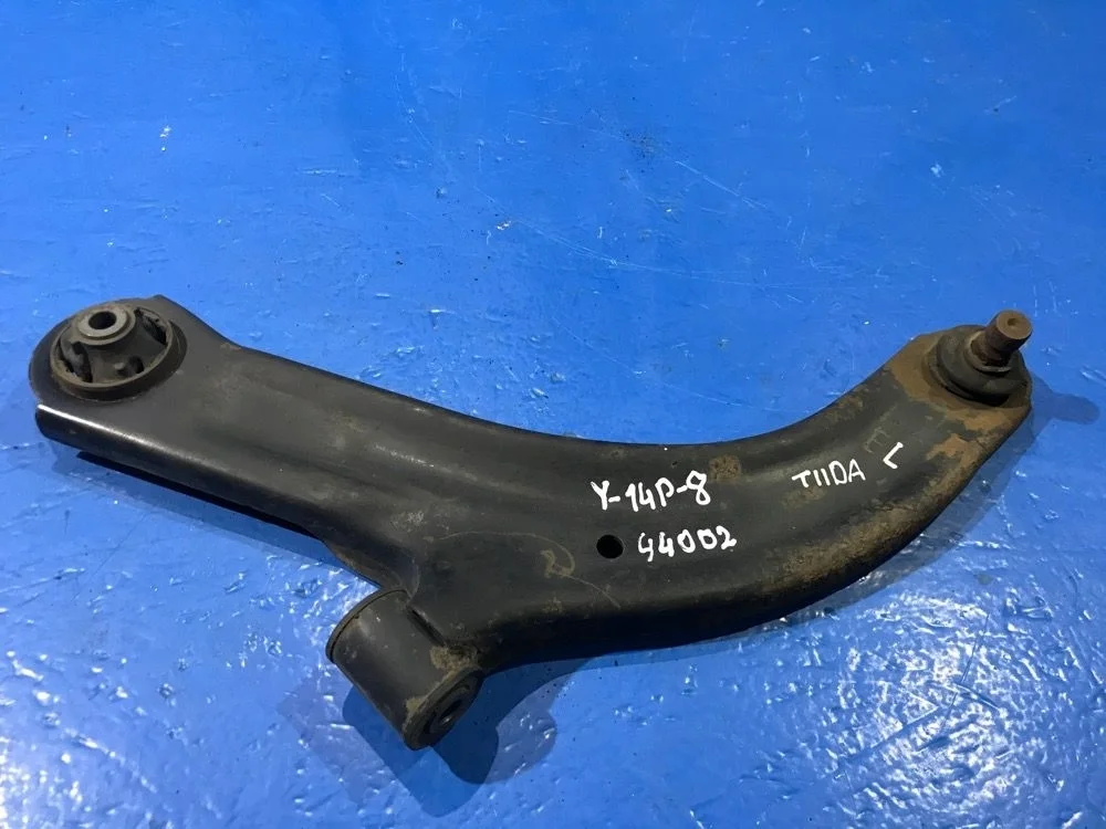 Рычаг передний левый нижний Nissan Tiida C11 (2004—2012)