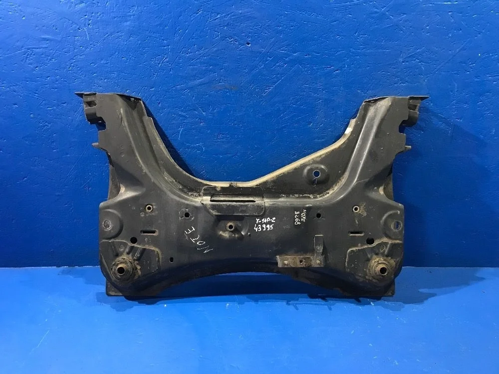 Балка подмоторная (подрамник) Nissan Note E11 (2005—2009)