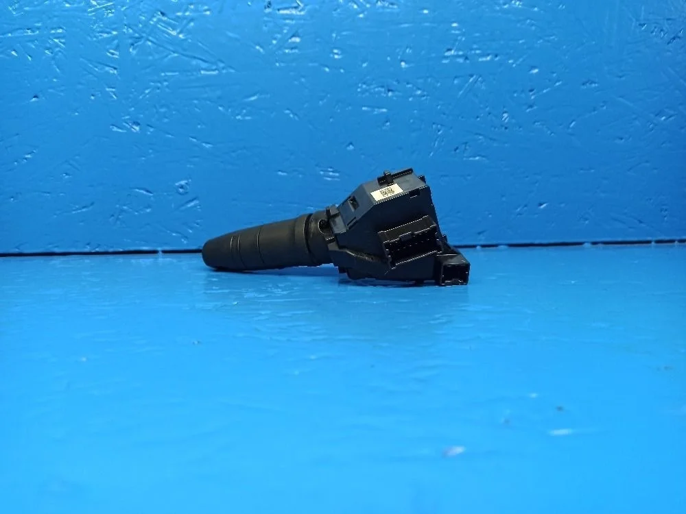 Переключатель поворотов подрулевой Nissan Almera N16 (2000—2003)