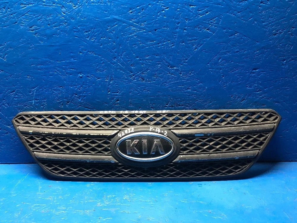 Решетка радиатора Kia Ceed ED (2006—2010)