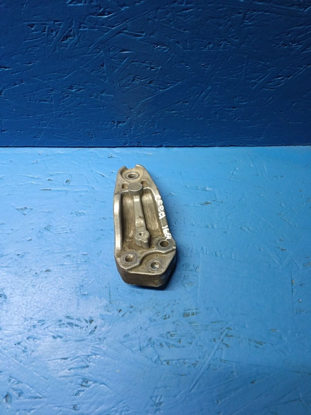 Кронштейн опоры двигателя Kia Ceed 1.6L