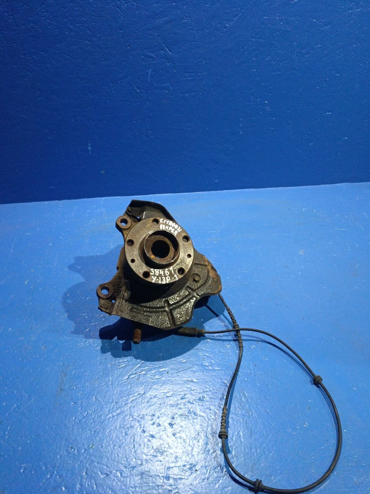 Кулак поворотный левый Citroen Jumper II (2006—2013)