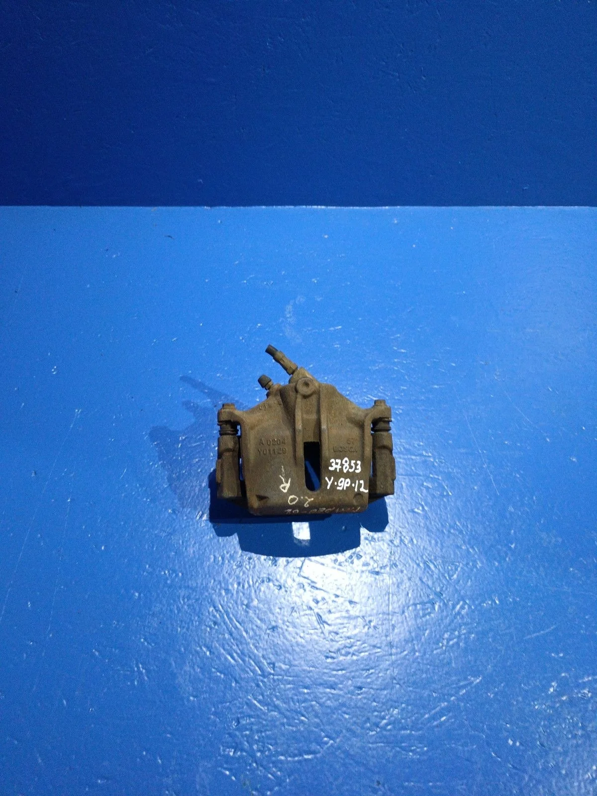 Суппорт тормозной передний правый Ford Mondeo III (2000—2003)