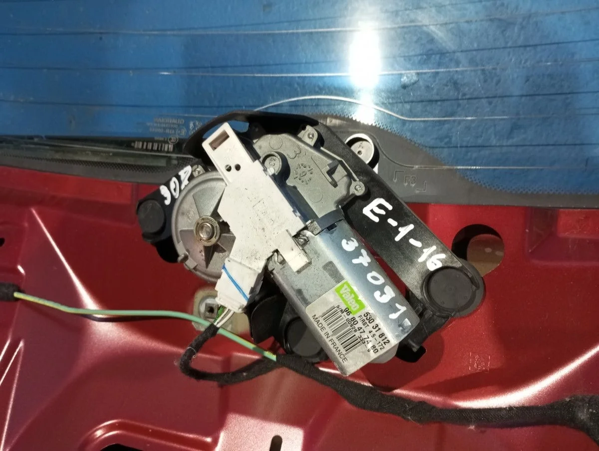 Мотор стеклоочистителя задний Peugeot 308 I (2007—2011)