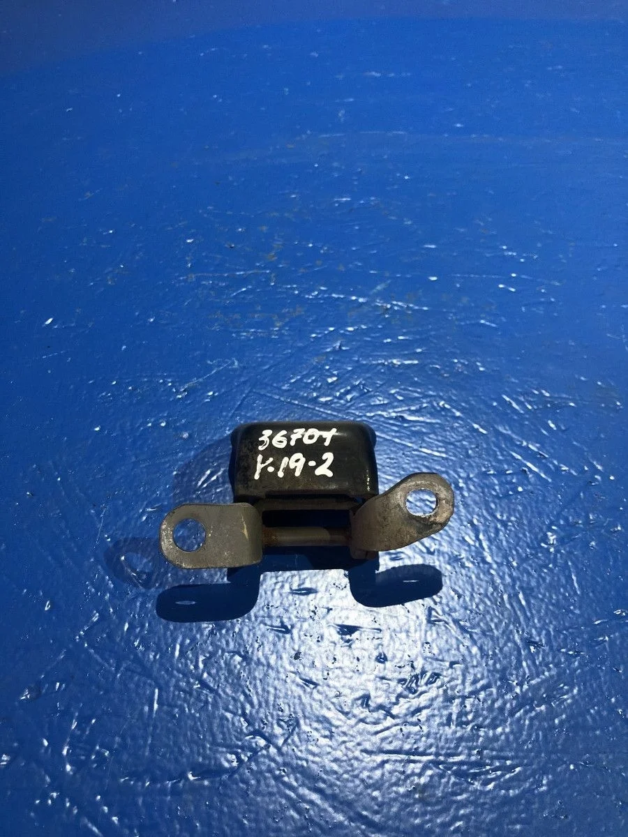 Петля двери передней левой нижняя Honda Civic VIII (2005—2009)