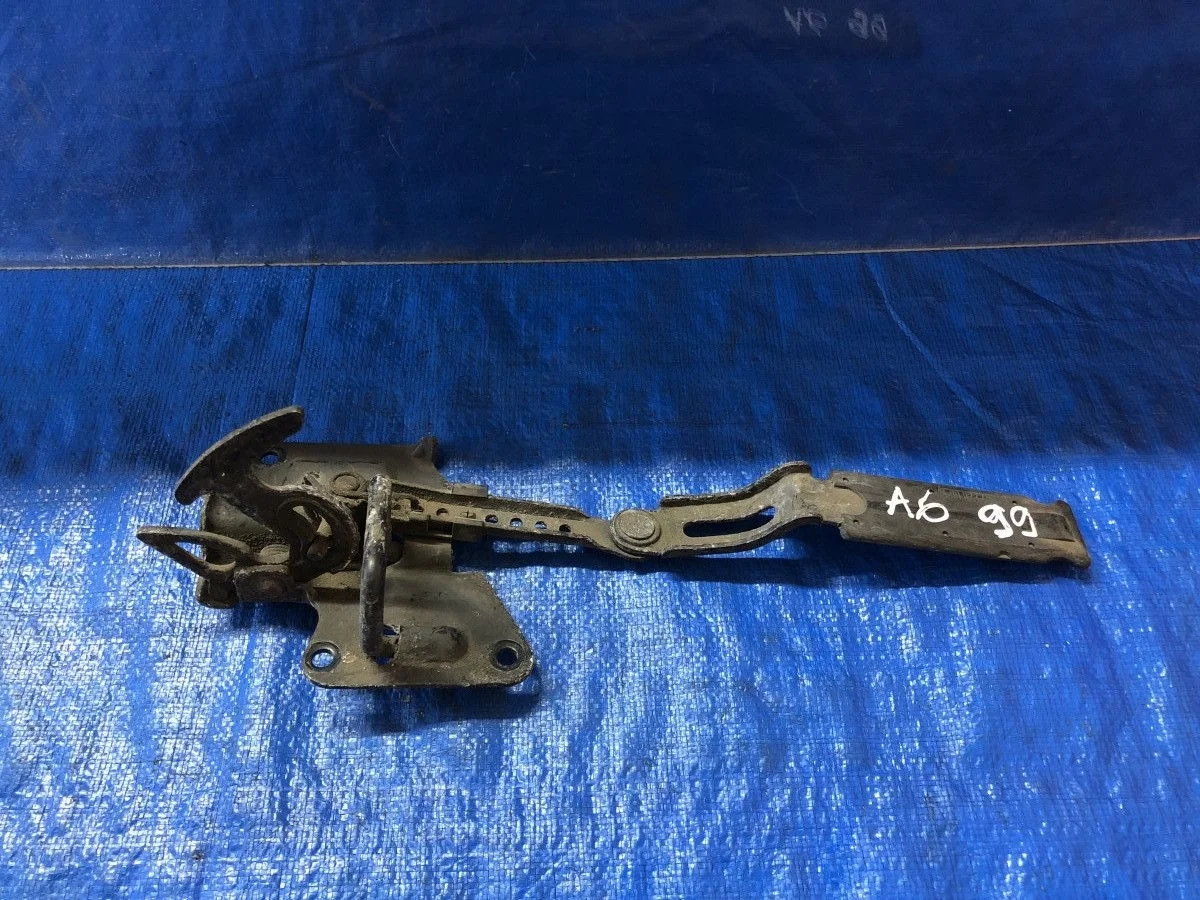 Замок капота Audi A6 C5 (1997—2001)