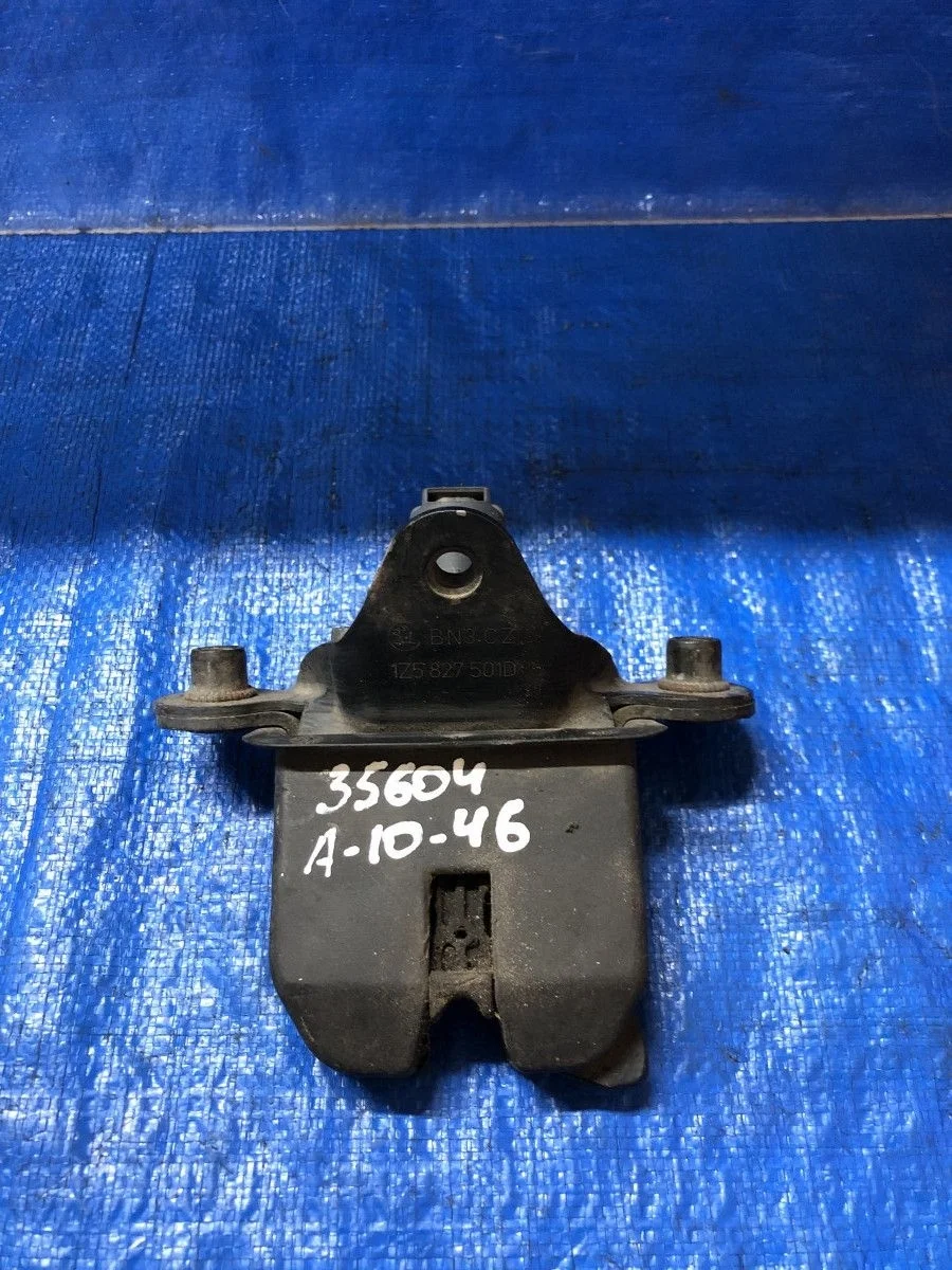 Замок багажника Skoda Octavia II (2004—2009)