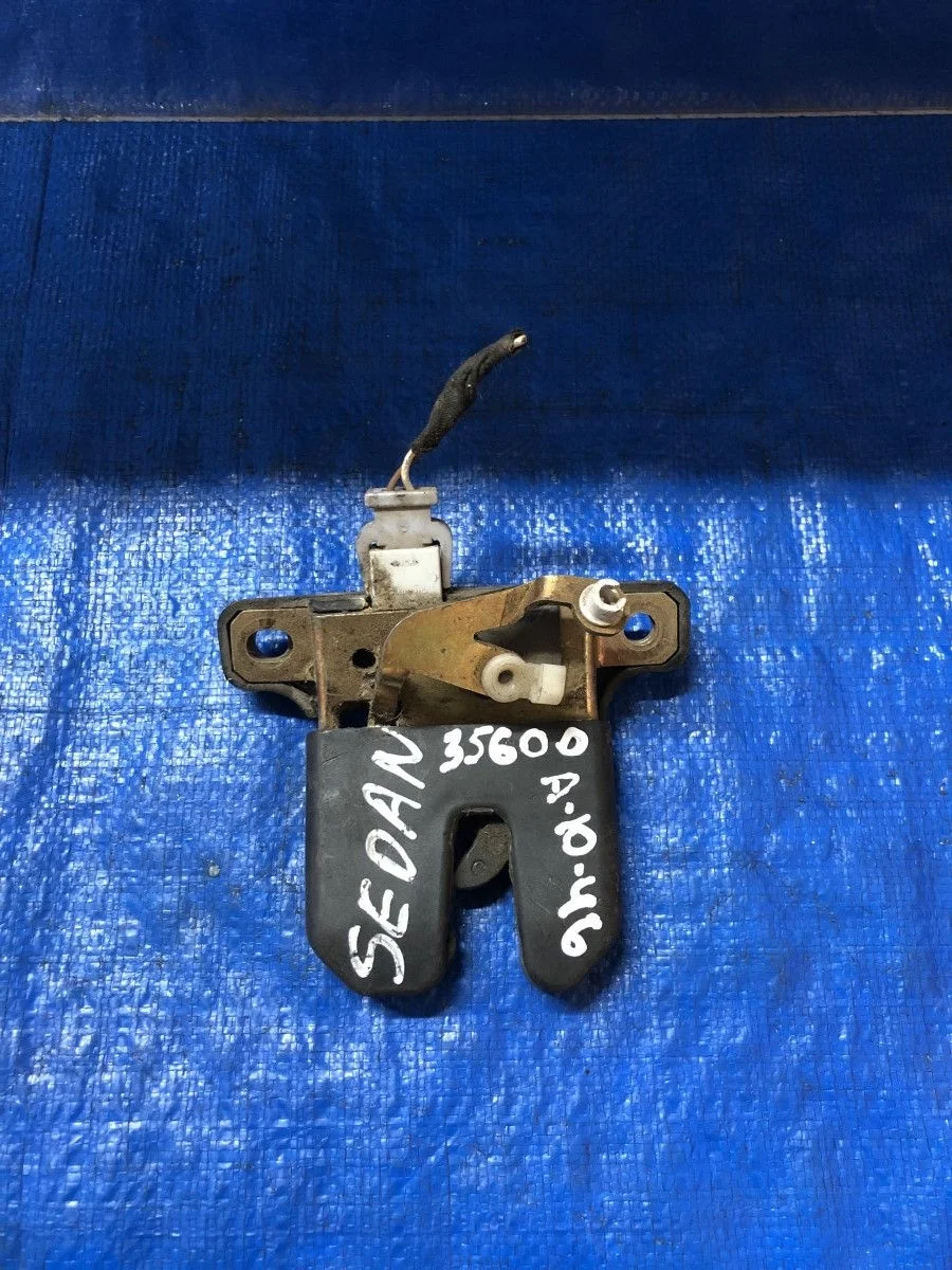 Замок багажника Audi A6 C5 (1997—2001)