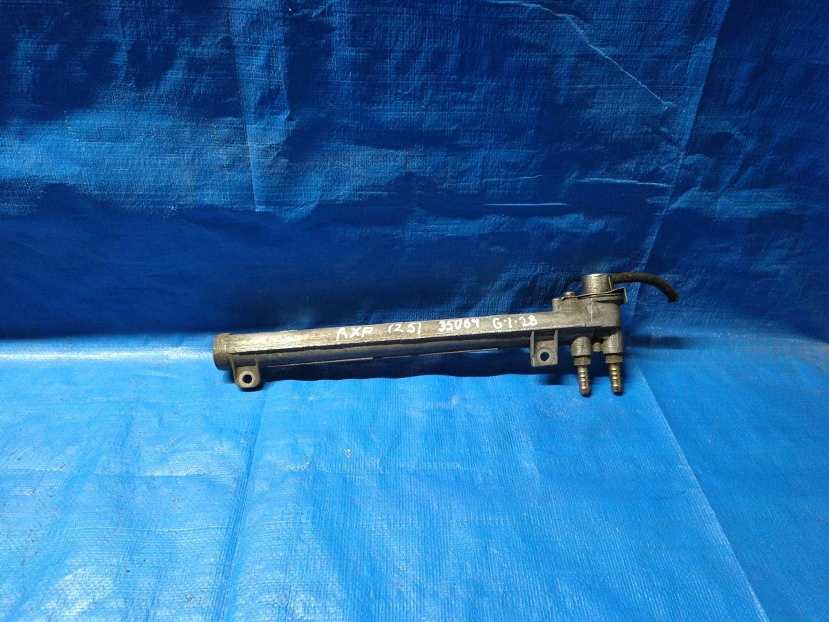 Рейка топливная (рампа) Volkswagen Golf Mk4 (1997—2006)