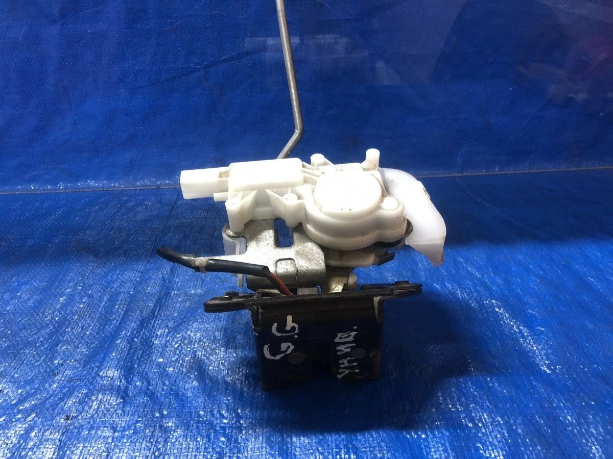 Замок багажника Mazda 6 GG (2002—2005)