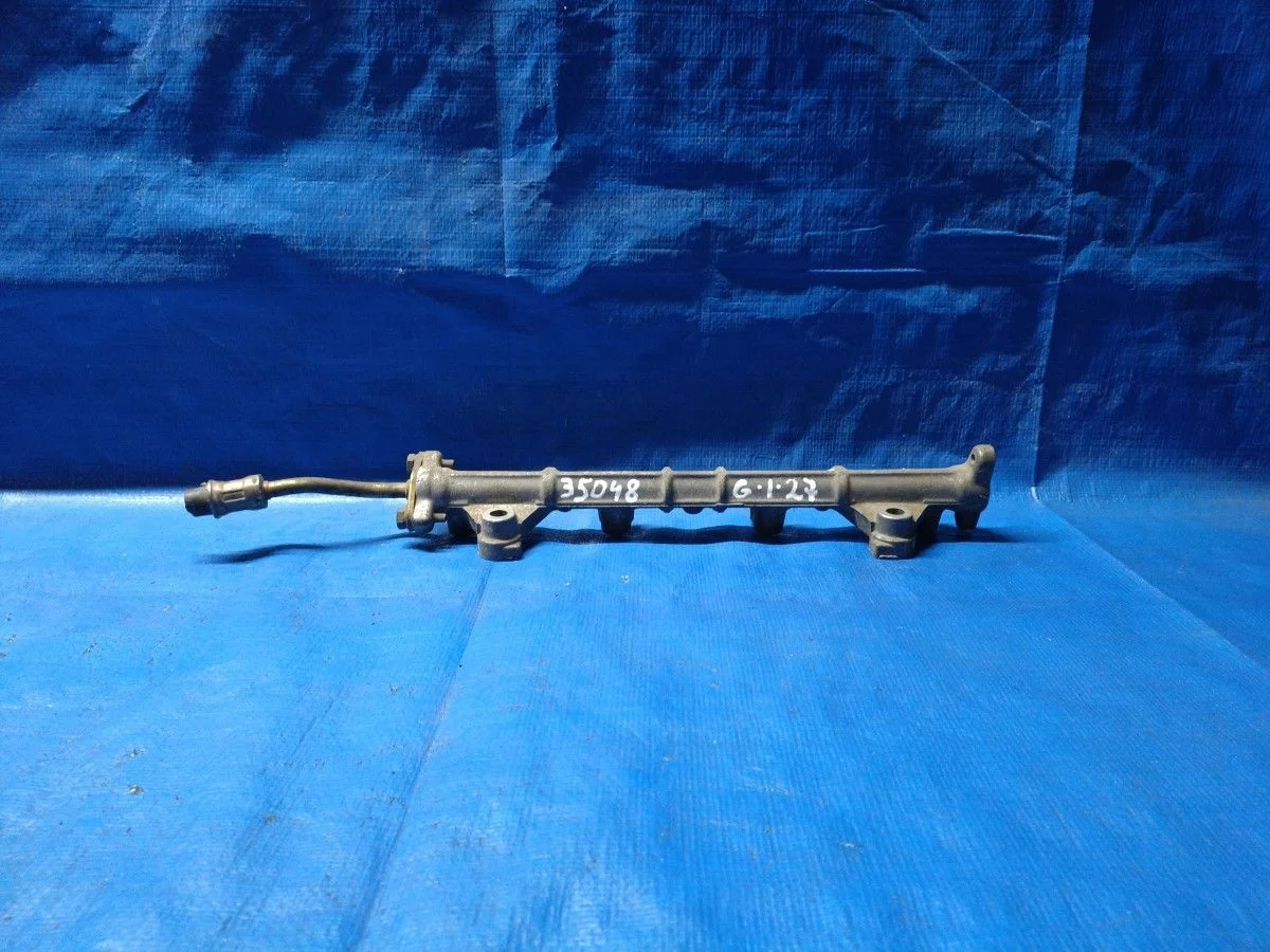 Рейка топливная (рампа) Mitsubishi Space Star I (1998—2002)